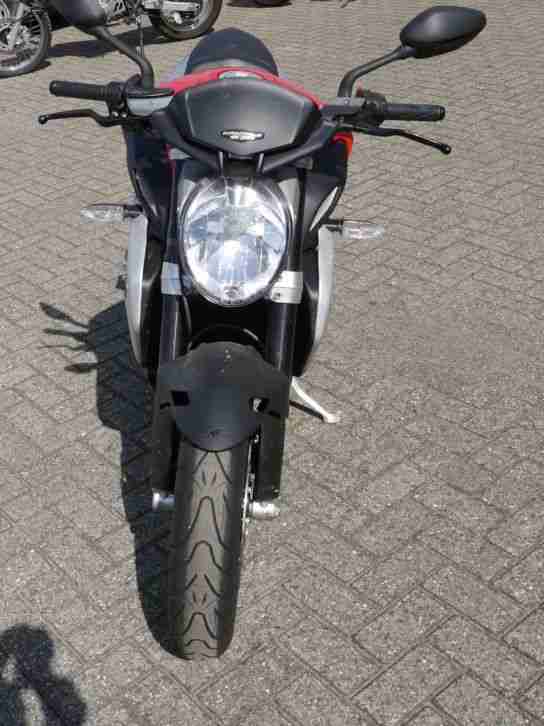 MV Agusta Brutale 675 Naked Bike