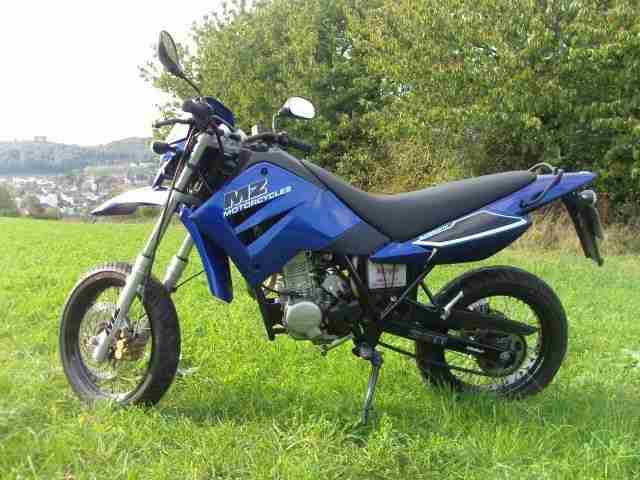 MZ 125 SM Blau