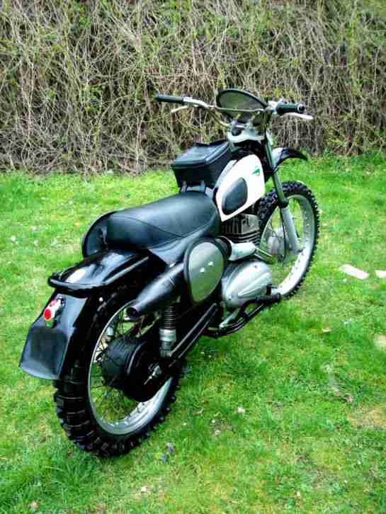 MZ 250ccm DDR Enduro Geländesport Motorrad aus den 60er Jahren