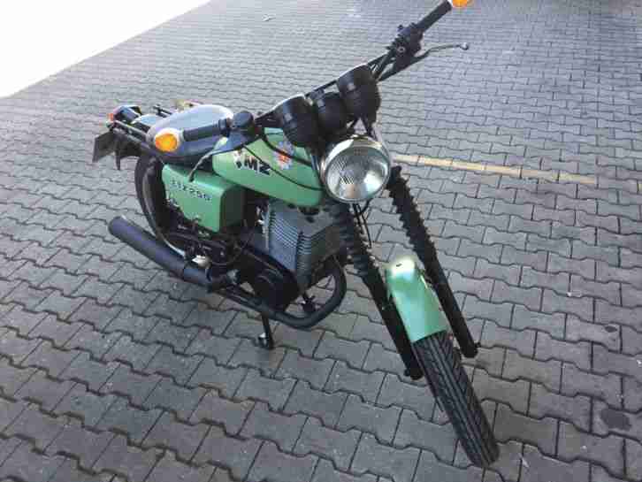 MZ ETZ 250 NVA Volksarmee Volkspolizei Enduro Sebring Auspuff TÜV 1/19