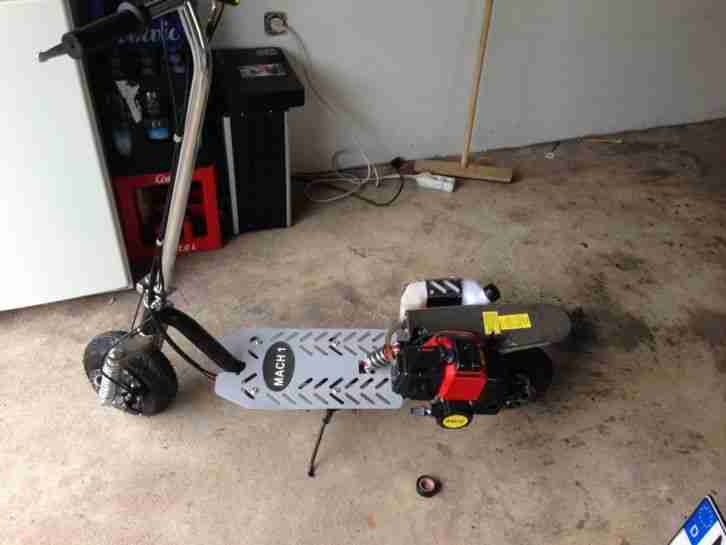 Mach 1 Benzin Roller mit Zündschlüssel