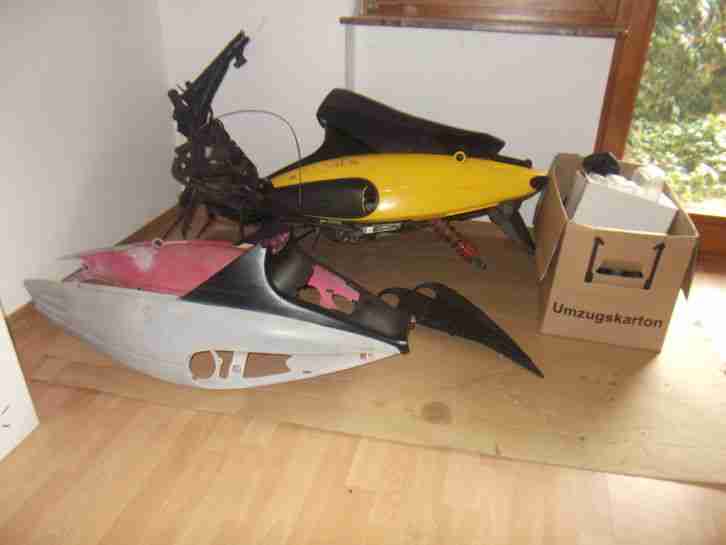 Malaguti F 12 Phantom Roller Teile Minarelli yamaha Aerox MBK tuning ac lc F10