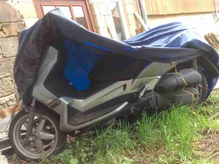 Mbk Yamaha xmax Skycruiser 125 Unfall