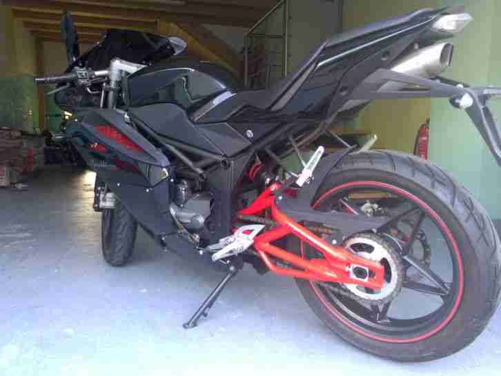 Megelli Sport 125R , Moped