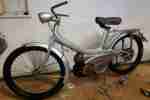 Mobylette Motobecane AV 142 angefangene