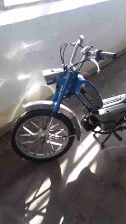Mofa Hercules blau