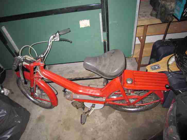 Mofa von 1970 Intercycle Starflite 25 in rot Garagenfund