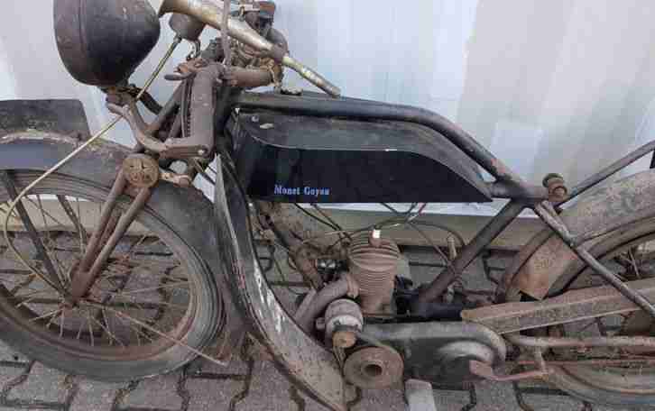 Monet Goyon Motorräder Oldtimer mit vielen Teilen