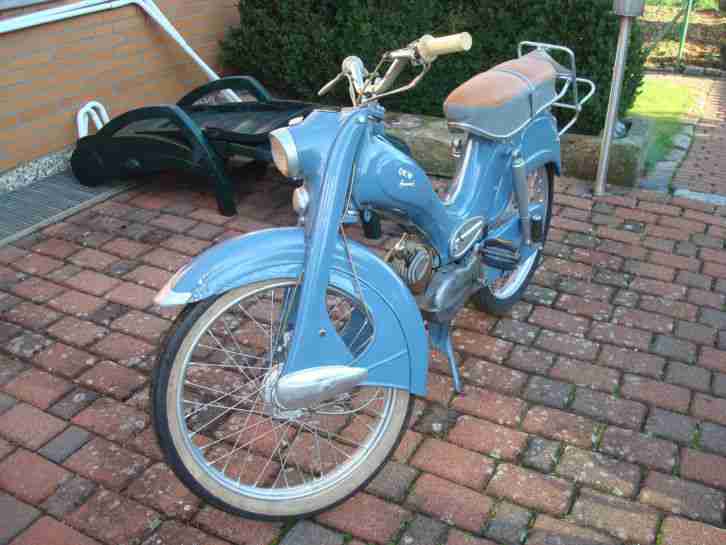 Moped DKW Hummel 113, Farbe Blaugrau, 2 PS, Baujahr 1964