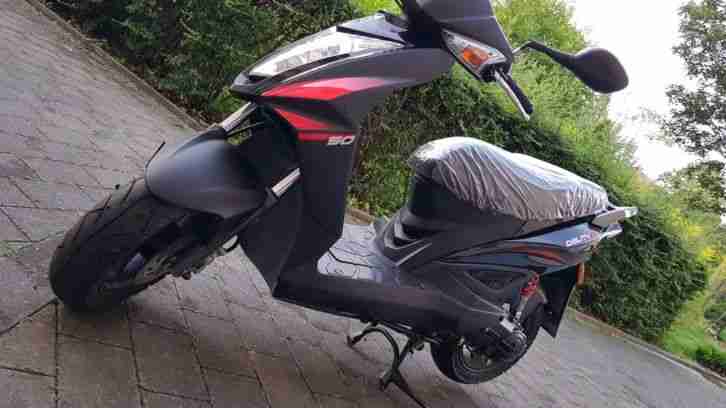 Moped-Roller Kymco Agility 50RS 2T 23km sehr gut erhalten mit Papiere !!!
