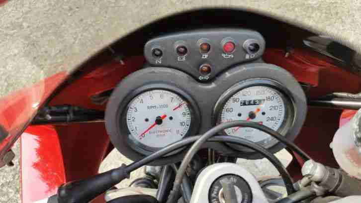 Moto Guzzi 1100 Sport Umbau MGS-01