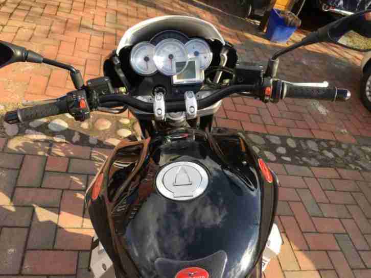 Moto Guzzi 1200 Sport