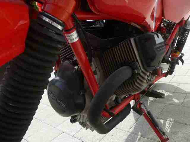 Moto Guzzi 650 TT