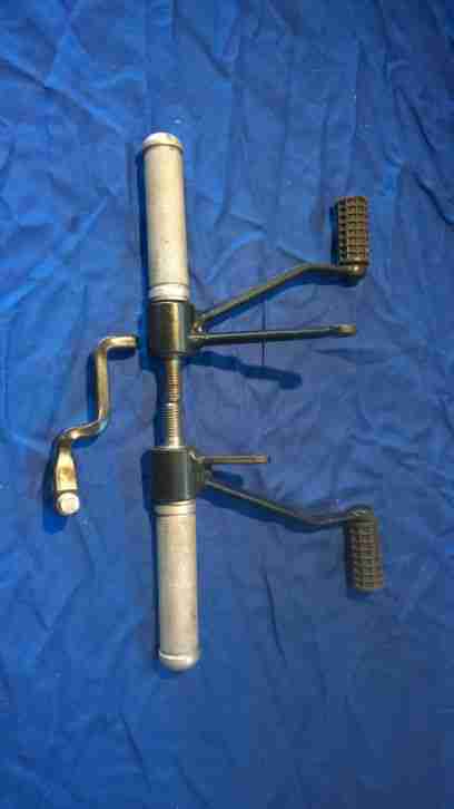 Moto Guzzi Agostini Fussrasten + Höckersitzbank + Tomaselli Stummellenker