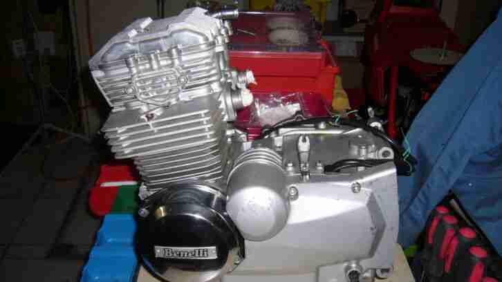 Moto Guzzi / Benelli 125 2C 4T zum restaurieren. Incl. neuem Ersatzmotor