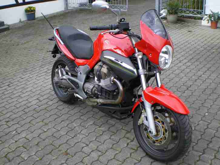 Moto Guzzi Breva 1100 ABS mit 4572 Kilometer