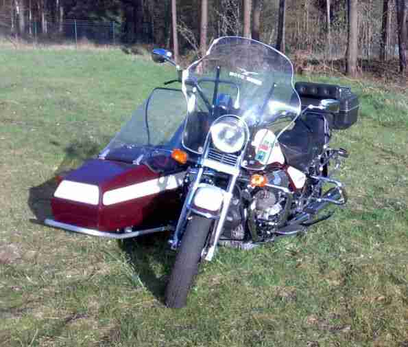 Moto Guzzi Calli III 1000 Gespann EML neu aufgebaut
