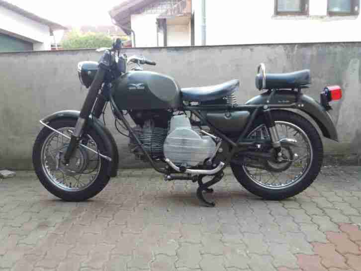 Moto Guzzi Falcone 500 Military
