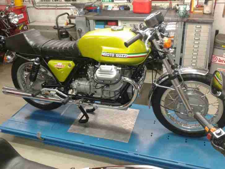 Moto Guzzi V7 Sport, bis in die letzte Schraube restauriert 1A Zustand