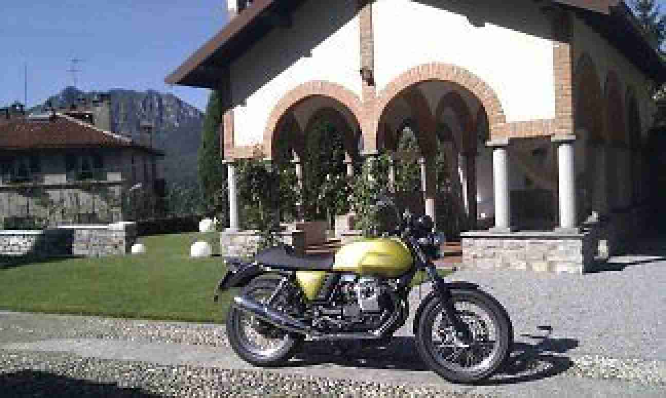 Moto Guzzi v7 cafe