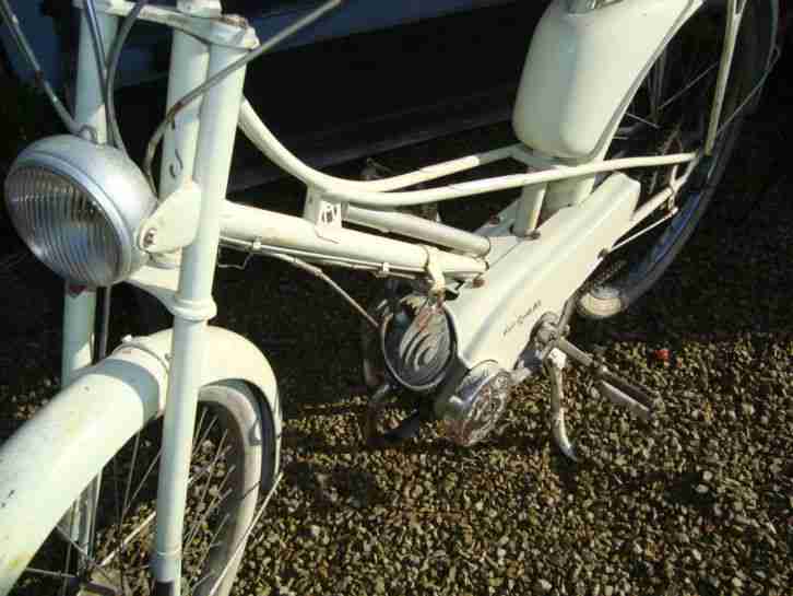 Motobecane Mobylette Mofa Modell AV54 Bj. 1954 Scheunenfund