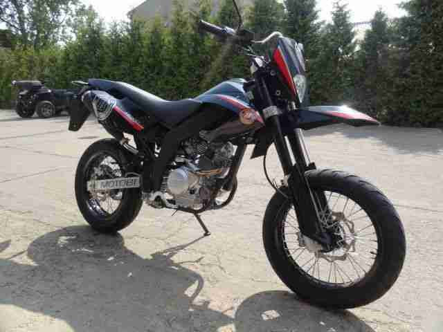 Motobi 125 Misano Supermoto mit Yamaha Motor