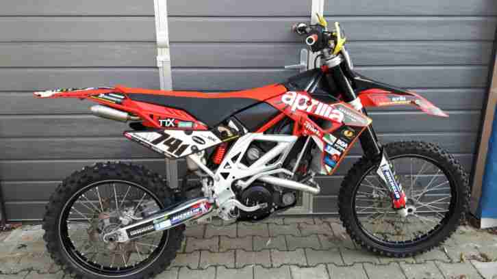 Motocross Aprilia MXV 450 BJ 2010