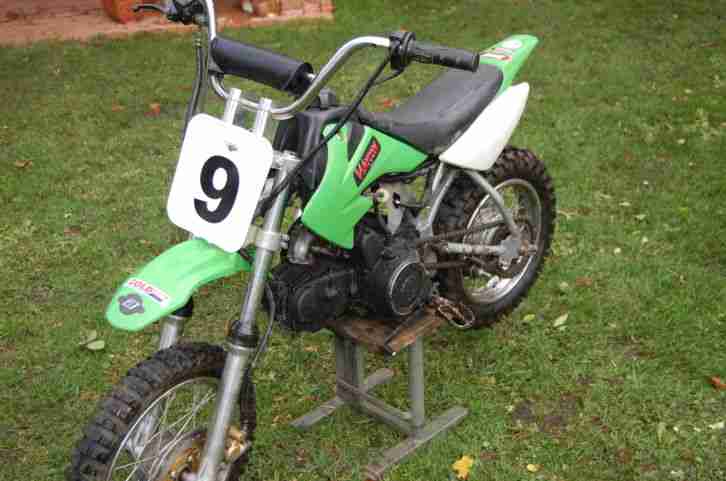 Motorcrosser mit 105ccm