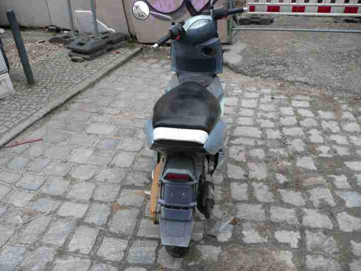 Motoroller Aprilia Area 51, Berlin