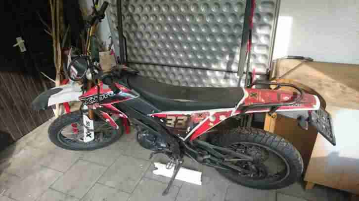 Motorrad 125ccm X-Moto Enduro