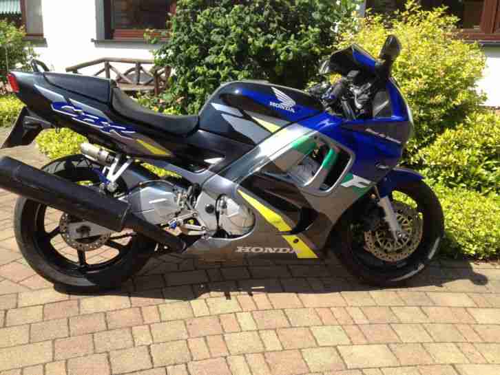 Motorrad CBR 600 PC31