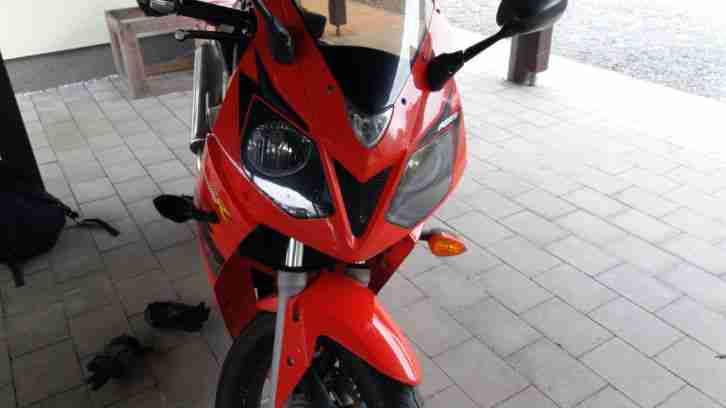 Motorrad Daelim Roadwin VJF 125ccm