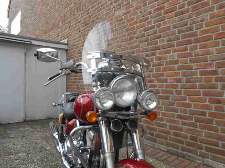 Motorrad Daelim VL 125 F Farbe Rot,