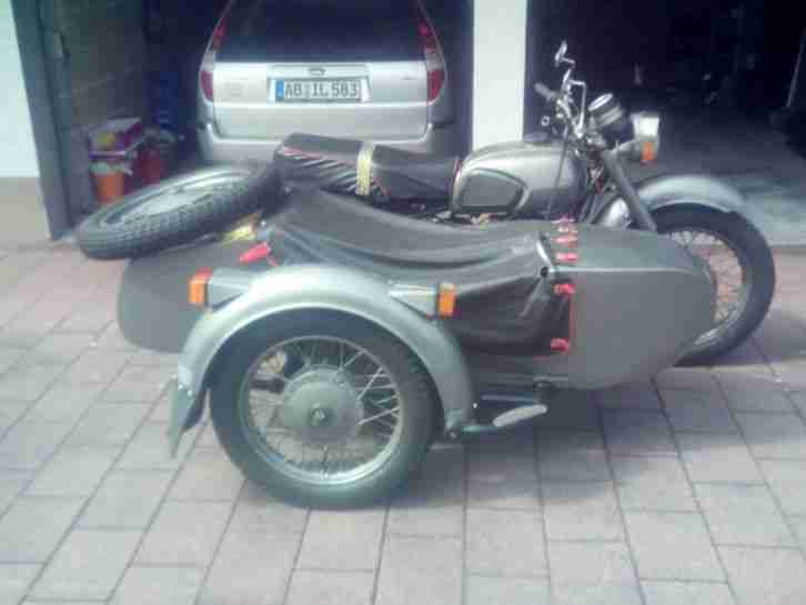 Motorrad Gespann Dnepr MT11 650
