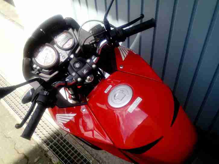 Motorrad Honda CBF125M