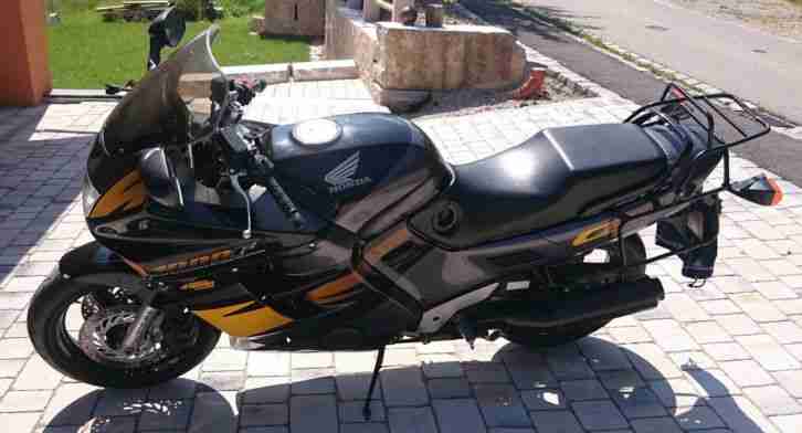 Motorrad Honda CBR 1000 Bullson Held M3 Tankrucksack Koffer Hepco und Becker