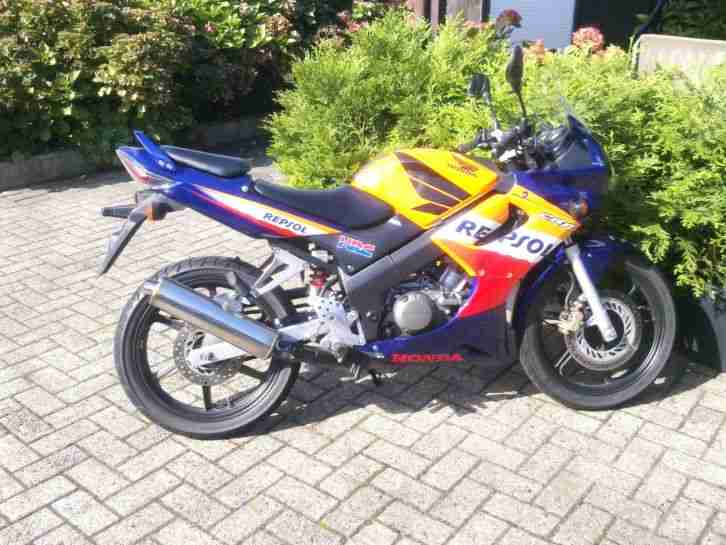 Motorrad Honda CBR 125SR - sehr guter Zustand - wenig km - GELEGENHEIT