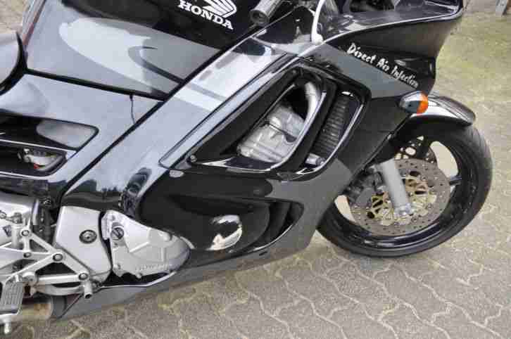 Motorrad Honda CBR 600F pc31