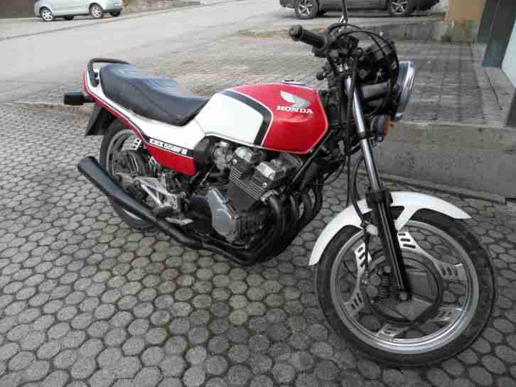 Motorrad Honda CBX550F, Bastlerfahrzeug, Naked Bike, TÜV 10/2017, Scheunenfund