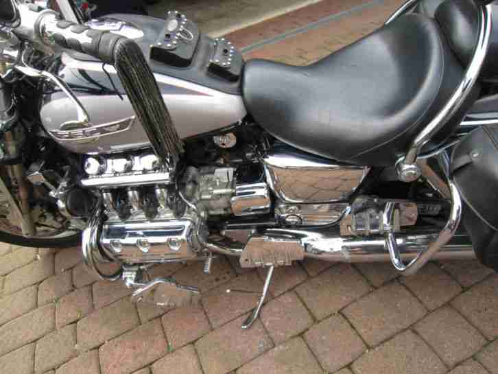 Motorrad Honda F6 Chopper - Cruiser mit vielen Anbauteilen in Chrom