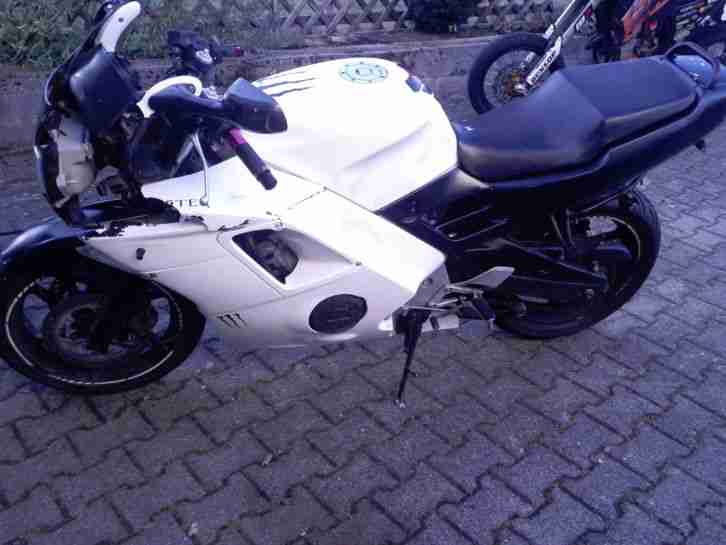 Motorrad Honda cbr 600 PC 25