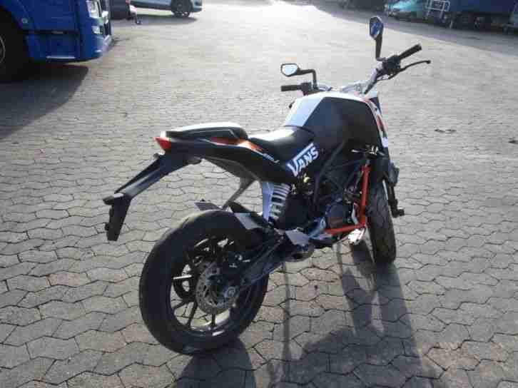 Motorrad Duke 125 Unfallschaden