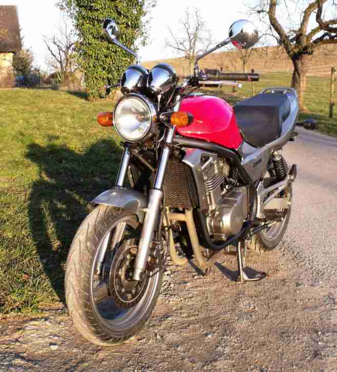 Motorrad Kawasaki ER 5 ER 500 A Anfängermotorrad kleine Baugrösse sehr nieder