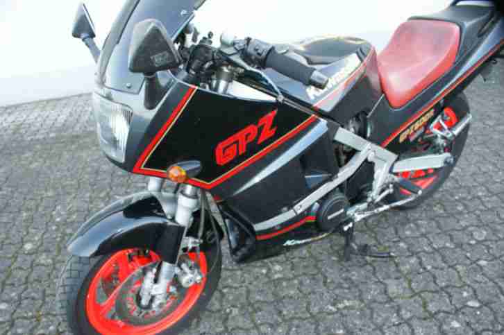 Motorrad GPZ 600 R