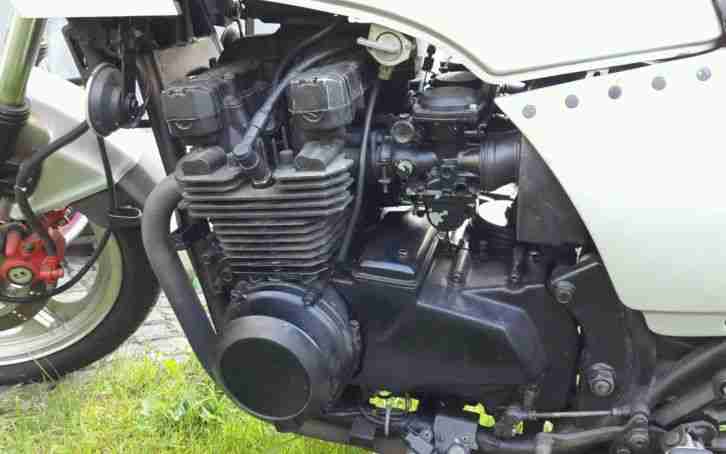 Motorrad Kawasaki GPZ 750 UT