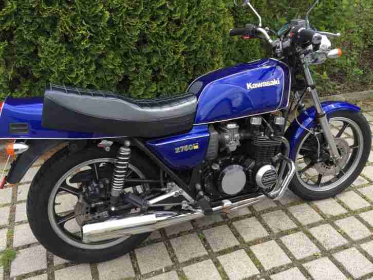 Motorrad, Kawasaki Z 750 , Tüv Neu, Blau, Oldtimer