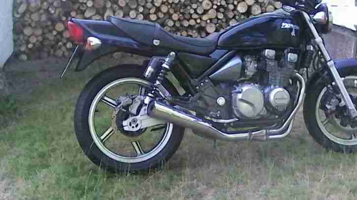 Motorrad Kawasaki ZR550 B Zephyr fahrbereit mit Sturzschaden