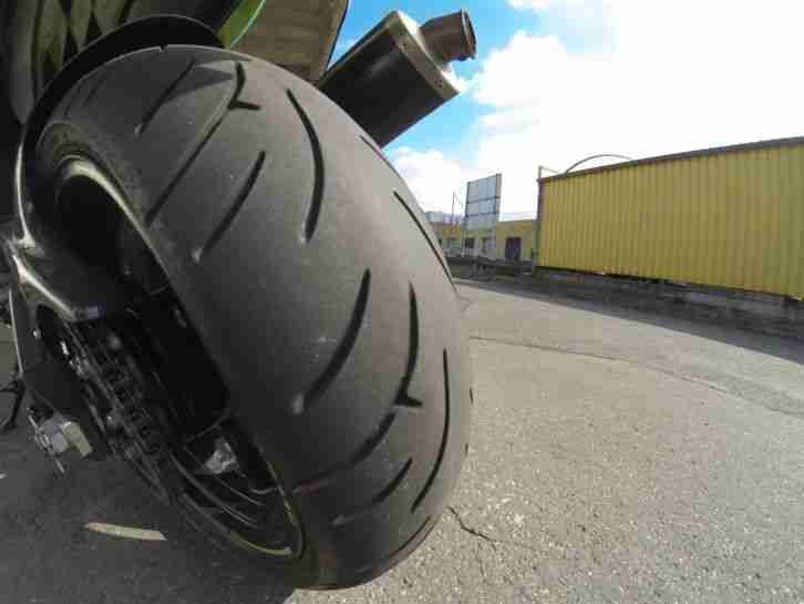 Motorrad Kawasaki ZX7R Akrapovic