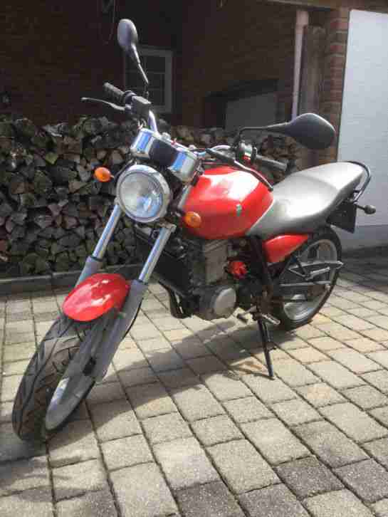 Motorrad MZ 125 RT in rot für Fachkundige,