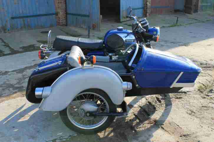 Motorrad MZ TS 250-1 mit Beiwagen